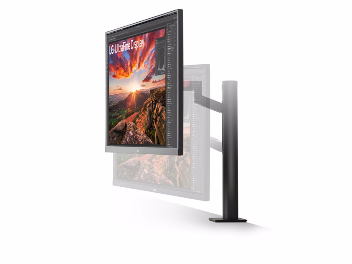Monitor LG ERGO 32UN880K-B 31.5"/IPS/3840x2160/60Hz/5ms GtG/HDMIx2,DP,USB/pivot,visina/VESA/zvucnici