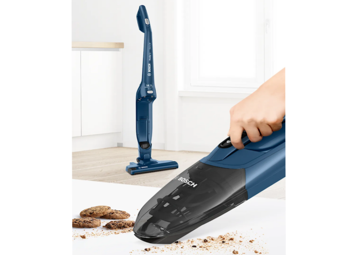 Usisivac BOSCH BCHF216S/Serija 2/bez kese/štapni/plava