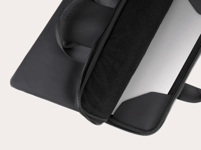 Torba TUCANO GOMMO SUPERSLIM BAG 15.6"/crna