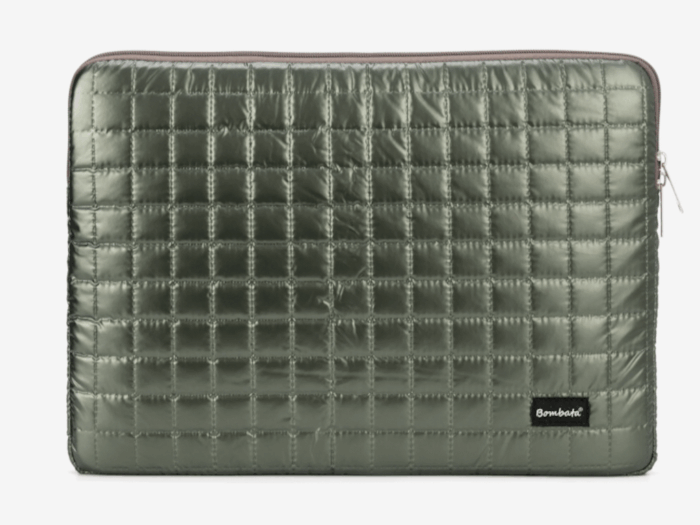 Futrola BOMBATA 100gr sleeve 15,6"/16" Khaki Green
