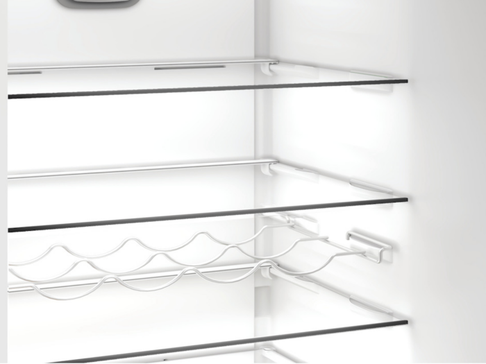 Frižider WHIRLPOOL WHK 25404 XP4E samostojeci/kombinovani/E/249+106L/No Frost/srebrna