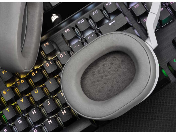 SLUŠALICE CORSAIR HS55 STEREO ŽICNE/CA-9011261-EU/gaming/bela